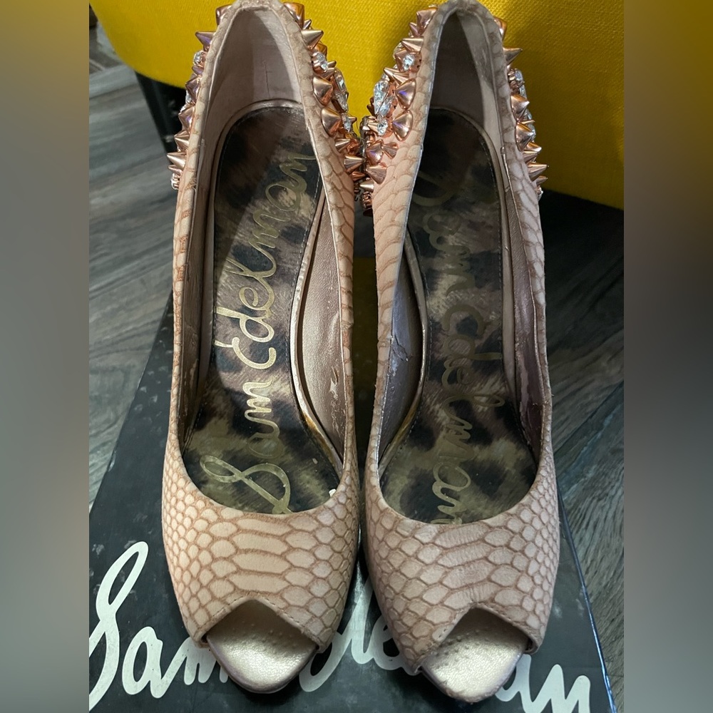 Sam Edelman Spanish Rose Spiked Pumps 7.5 Pre-owned . See description . - Picture 3 of 8